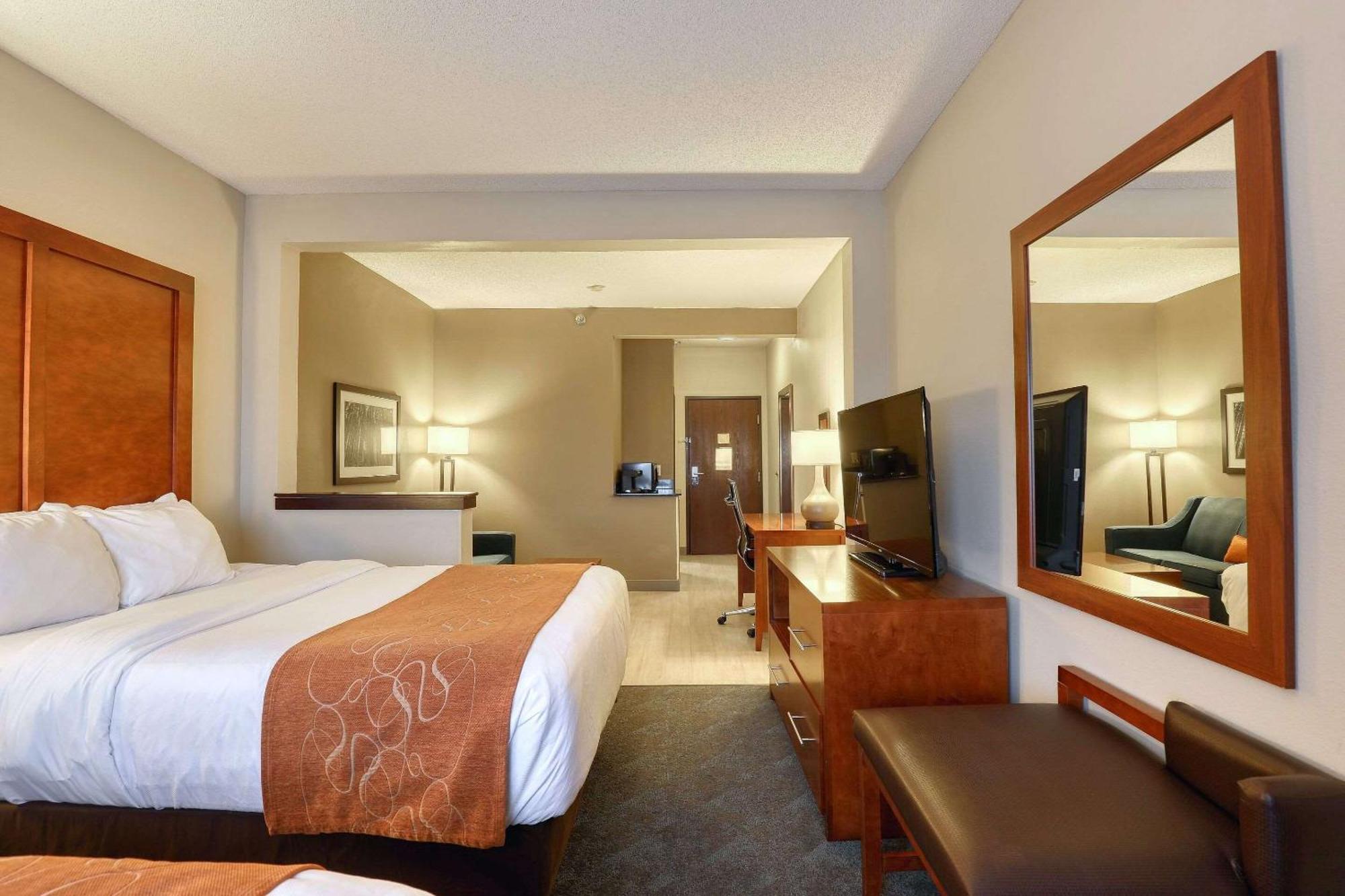 Comfort Suites Appleton Airport Εξωτερικό φωτογραφία