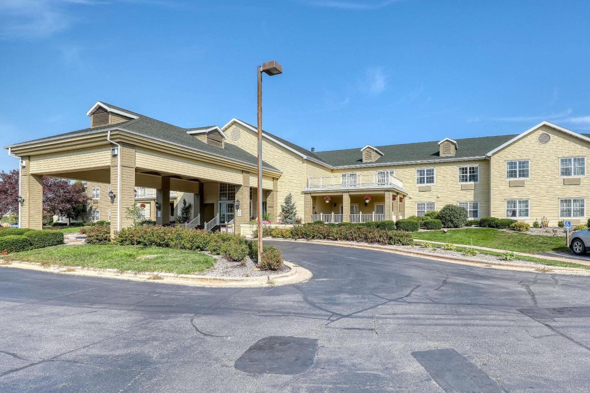 Comfort Suites Appleton Airport Εξωτερικό φωτογραφία