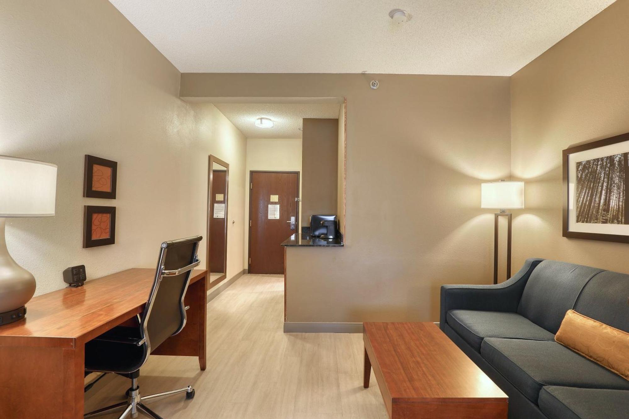 Comfort Suites Appleton Airport Εξωτερικό φωτογραφία