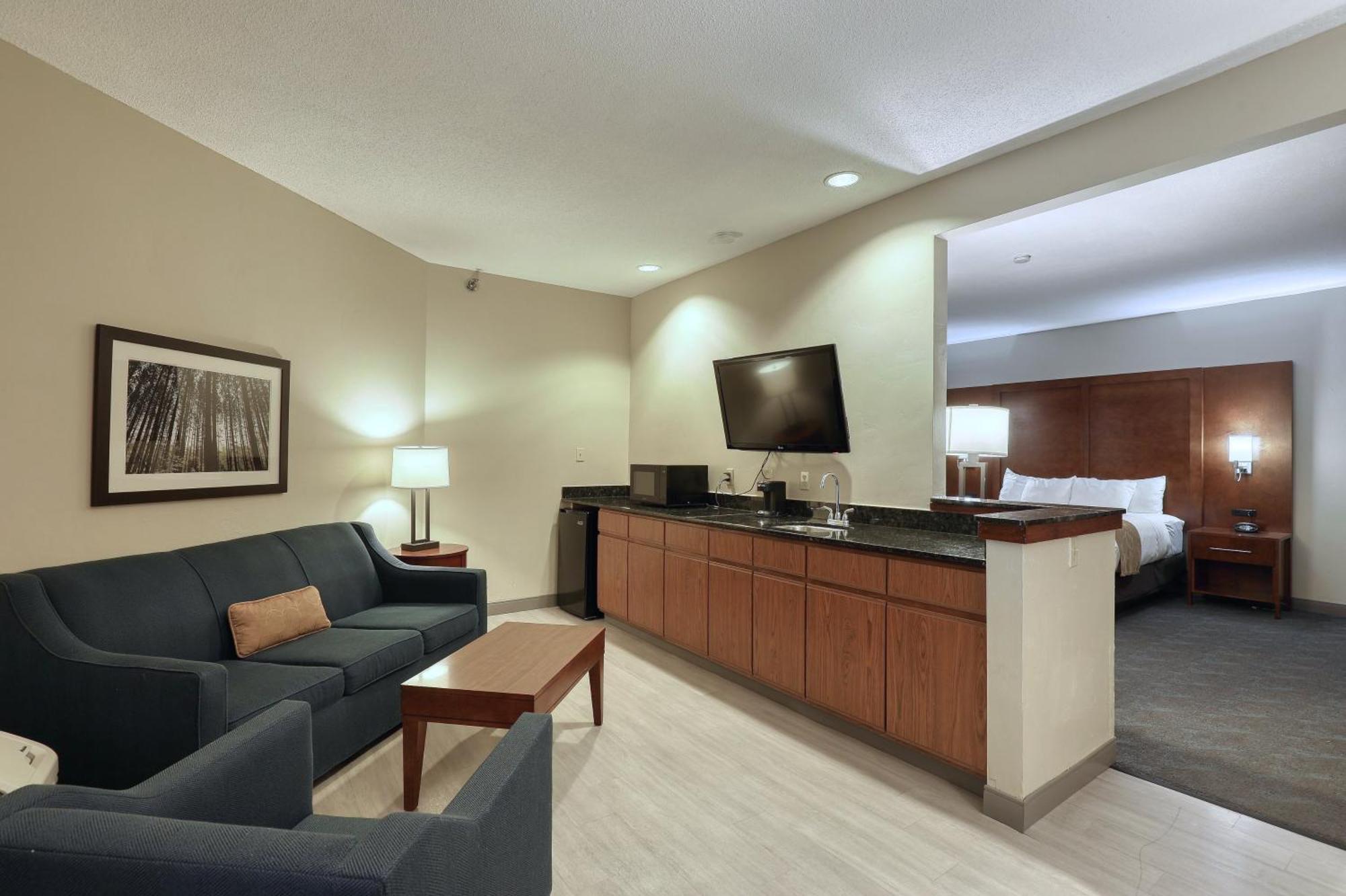 Comfort Suites Appleton Airport Εξωτερικό φωτογραφία