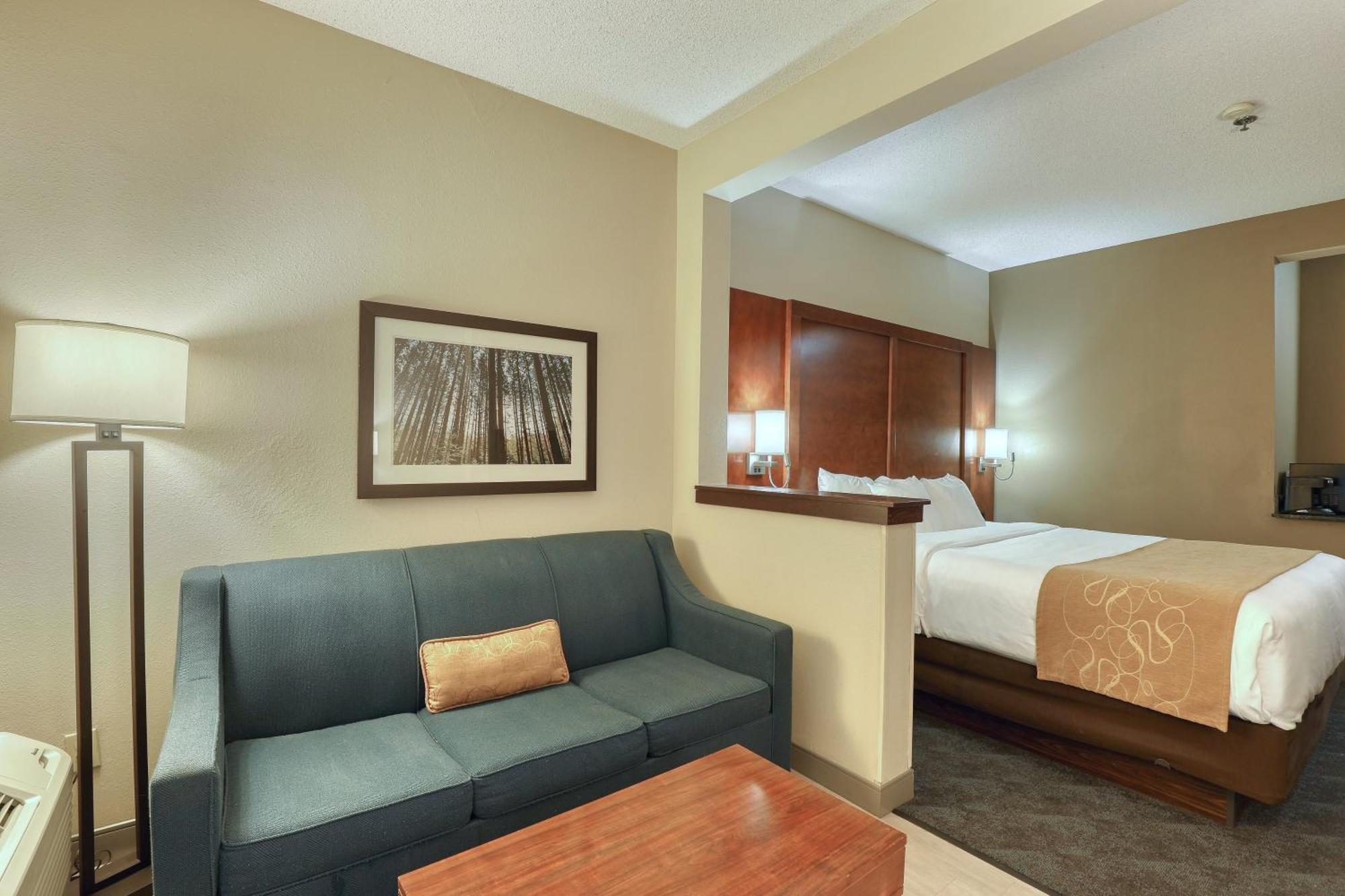 Comfort Suites Appleton Airport Εξωτερικό φωτογραφία
