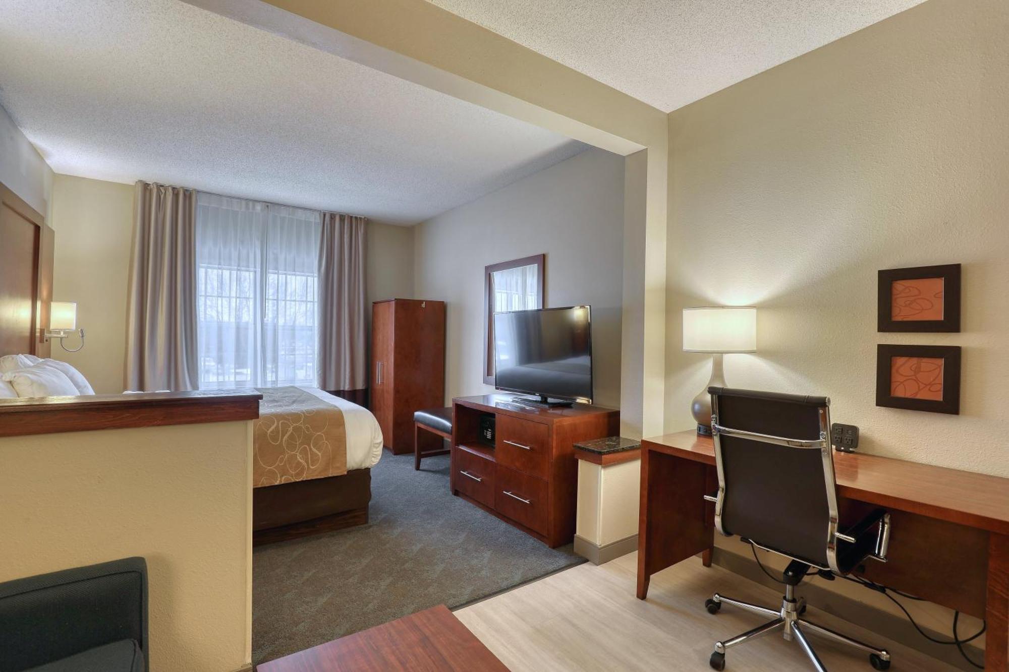 Comfort Suites Appleton Airport Εξωτερικό φωτογραφία