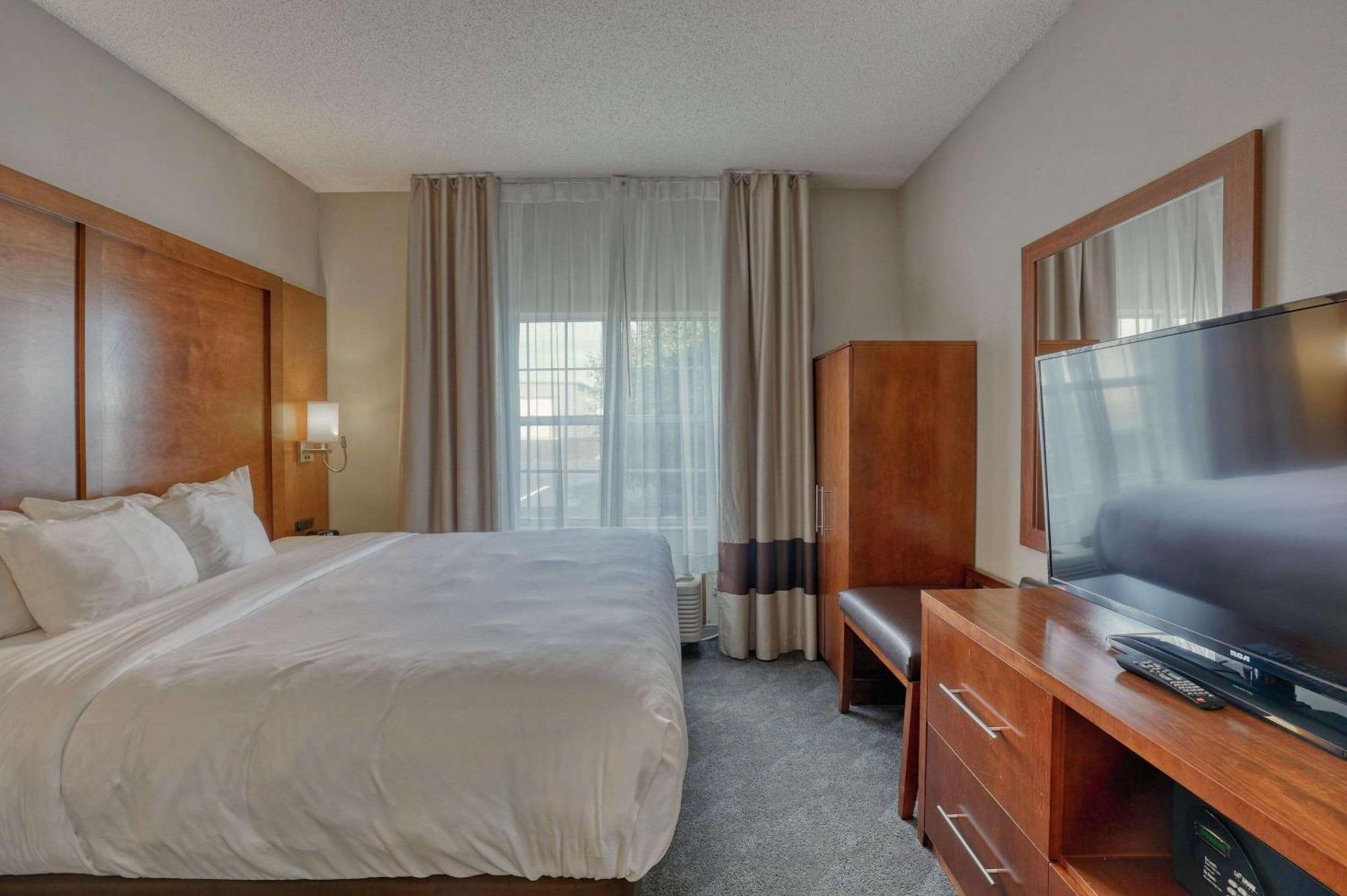 Comfort Suites Appleton Airport Εξωτερικό φωτογραφία