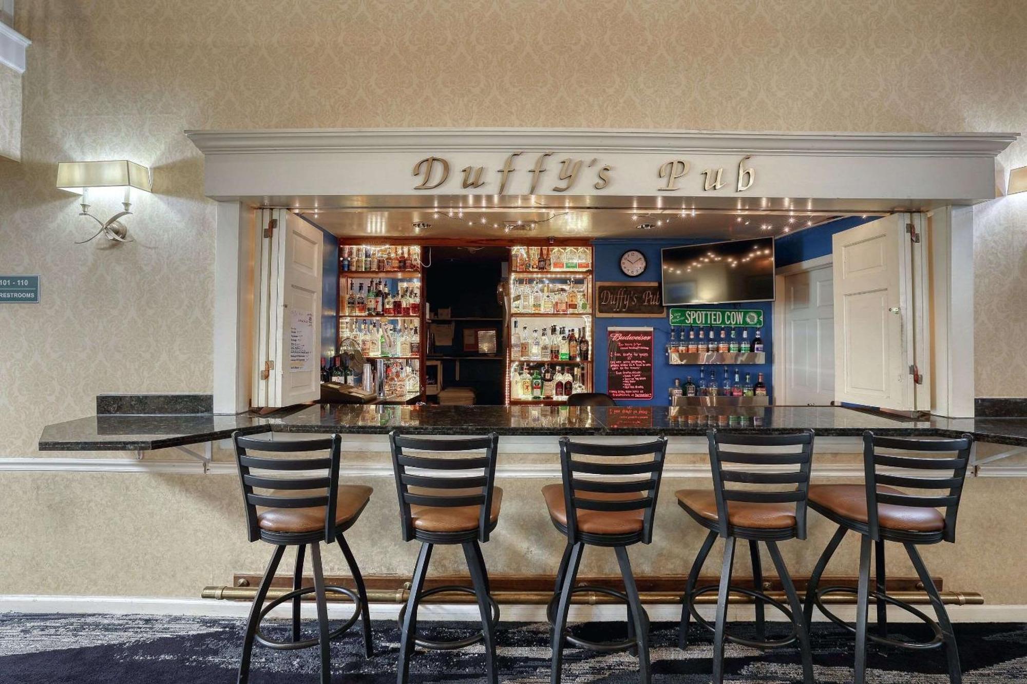 Comfort Suites Appleton Airport Εξωτερικό φωτογραφία