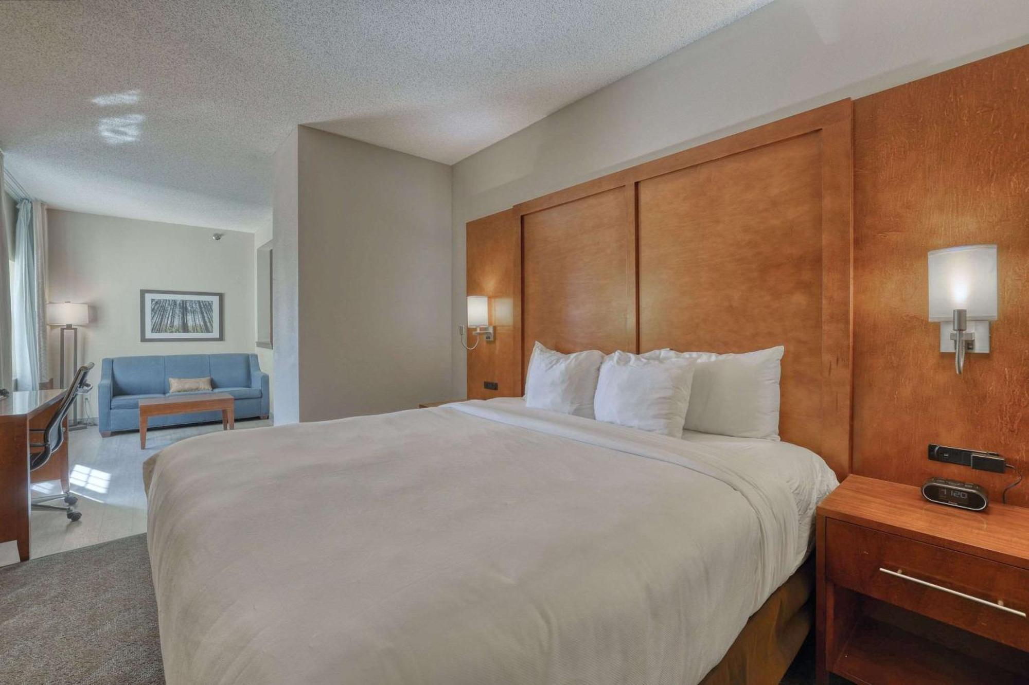 Comfort Suites Appleton Airport Εξωτερικό φωτογραφία